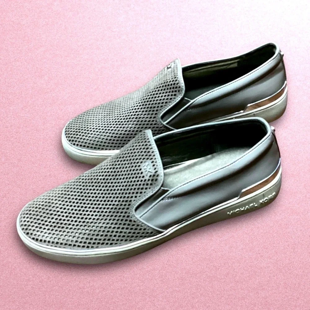 Michael Kors Kyle Women's Perforated Leather Slip On Sneakers Silver‎ Trim 9.5M